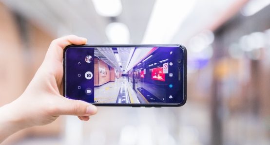 想成為短視頻博主？ 先跟中國移動選一個Vlog拍攝手機