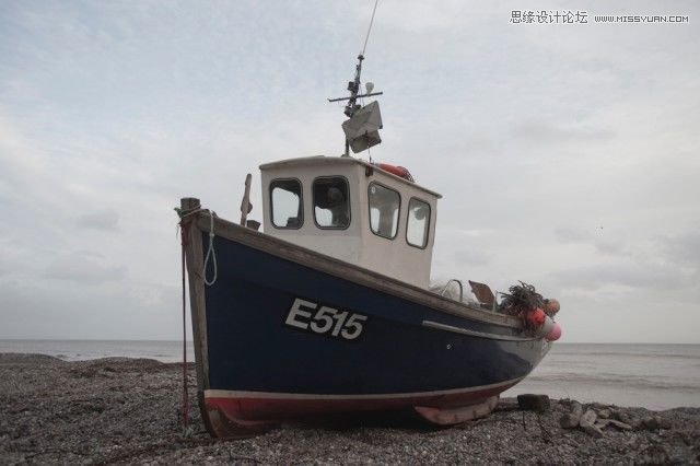 PS給海邊輪船照片添加金黃色效果