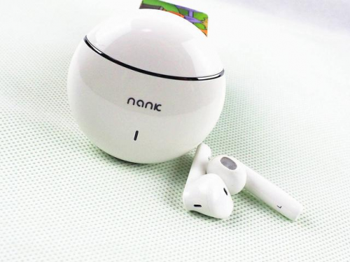 無線藍牙耳機排行榜：適合520送女生的無線藍牙耳機！