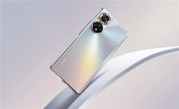 榮耀50系列今日開售：1億像素、100W超級快充、10億色超曲屏