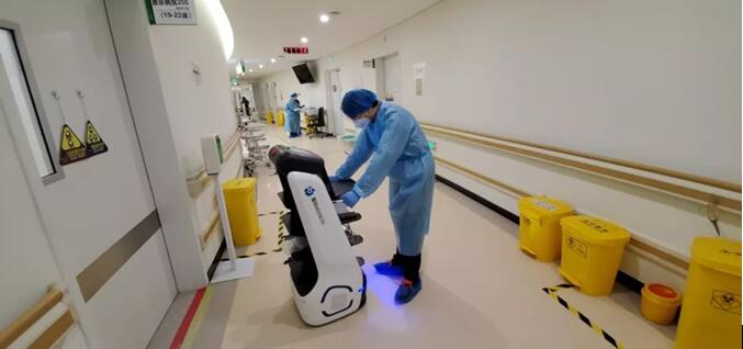 疫情突發(fā)導致多區(qū)域隔離 擎朗機器人助力南京抗疫