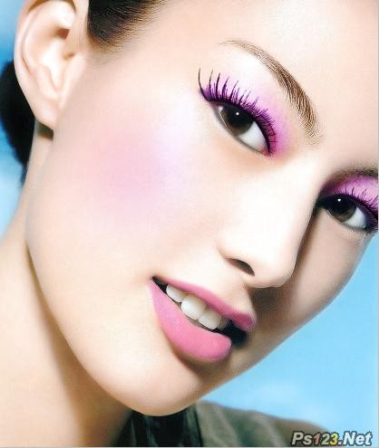 簡單方法給美女上妝PS教程