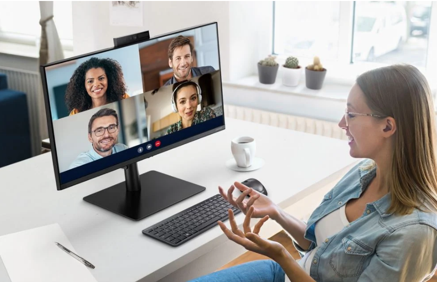 三星新款網絡攝像頭顯示器 S4(24 英寸)發布:彈出式 1080P 相機,支持 Windows Hello,可充當 USB Hub