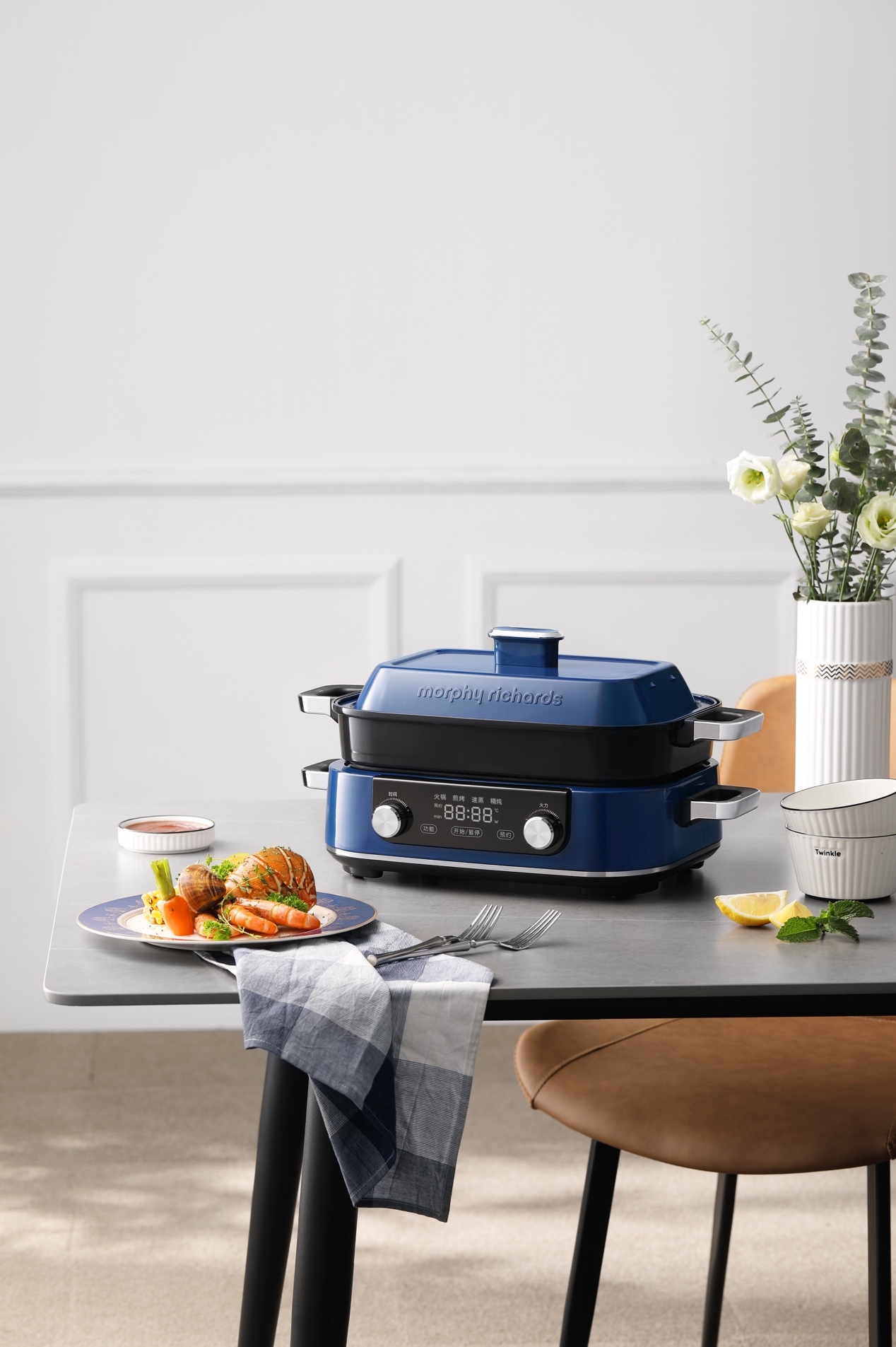 摩飛多功能鍋二代：智能烹調多面手，豐盛大餐輕松做