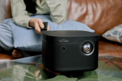 極米NEW Z8X強勢來襲，性能升級再次突破投影想象