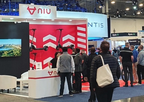小牛電動力拓微出行矩陣，促進全球智慧城市出行建設