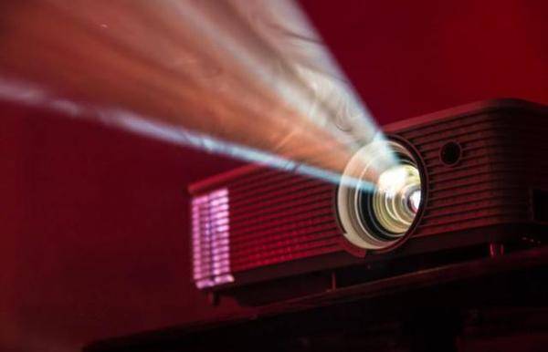 家用投影儀都是護眼的嗎，買投影儀的時候需要了解什么