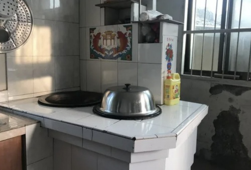 傳統(tǒng)灶好還是集成灶好？集成灶代表了未來(lái)廚電演進(jìn)的方向