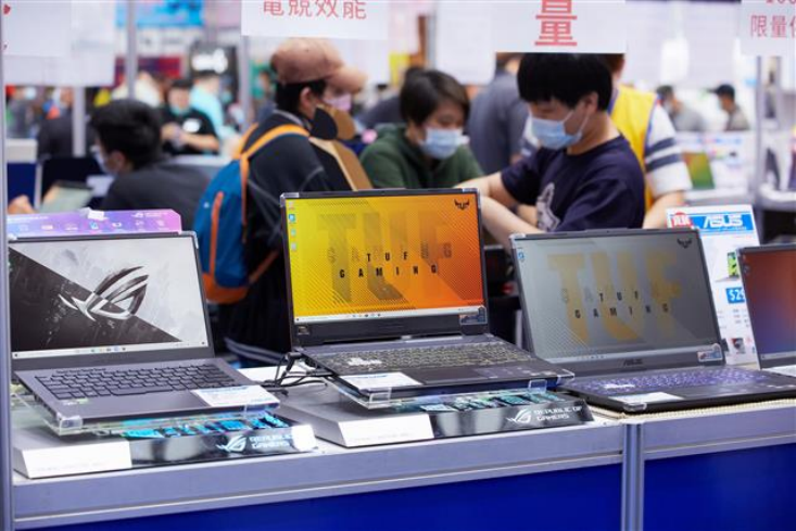 消息人士：2022 年全球 PC 出貨量可能下降 10% 以上