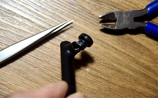 藍牙耳機一個響一個不響怎么辦 藍牙耳機一邊有聲音一邊沒聲音如何解決